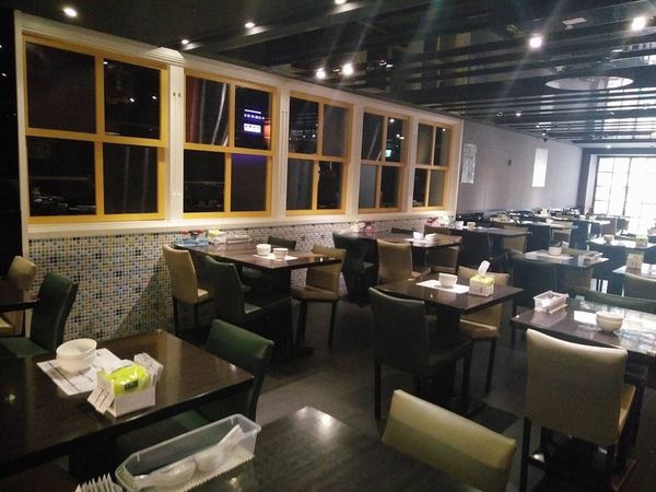 12443259_1069391536416989_118471489_n