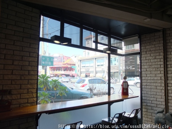 卡菲 小食光 咖啡館:【美食特搜。屏東市】卡菲小食光咖啡館(屏東中正店)。啟動週末放肆慵懶模式 補充活力的小時光