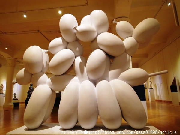 屏東市中山公園：【半日遊行程規劃】屏東市半日輕鬆玩。Eske Place、屏東美術館、一碗豆腐、屏東書院、發財車旗魚黑輪、中山公園