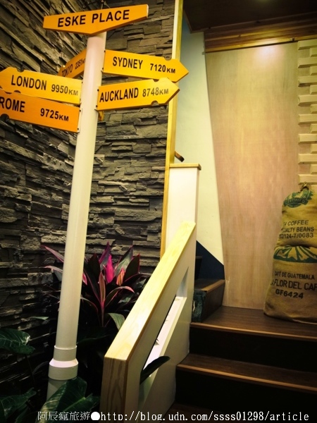 屏東市中山公園：【半日遊行程規劃】屏東市半日輕鬆玩。Eske Place、屏東美術館、一碗豆腐、屏東書院、發財車旗魚黑輪、中山公園