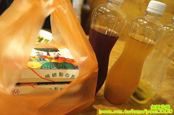 老夫子牛肉麵(旗艦總店)：【台南-北區】裝潢氣派x平價享受...大推手作酸梅汁.滿漢牛肉麵.半筋半肉麵.皮蛋豆腐.泡菜.花生.蔥爆牛肉..《老夫子牛肉麵(旗艦總店)》