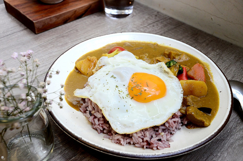 儲房咖啡館菜單台北怎麼去捷運地址營業時間乾燥花 (47)