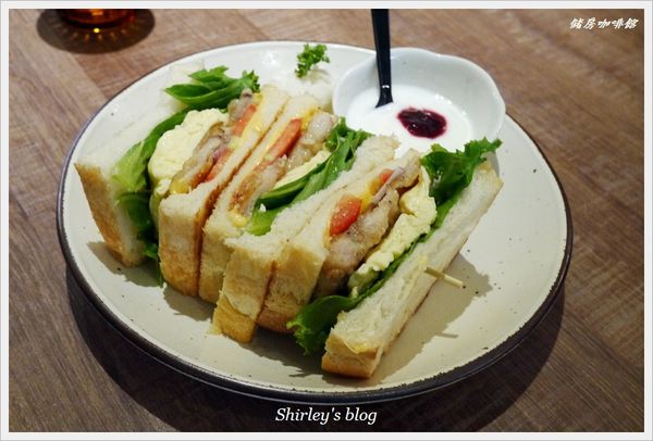 儲房咖啡館:松江南京站‧儲房咖啡館