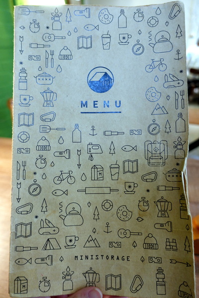 儲房咖啡館:(胖樺食記)松江南京站推薦餐廳「儲房咖啡館」,文青風格餐點美味/不限時/WIFI/熱沙拉/下午茶/乾燥花/安靜