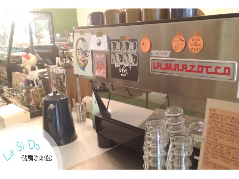 【台北市大安區】儲房咖啡 ♥ 充滿花藝氣息 瀰漫空氣中的小清新 (6).jpg