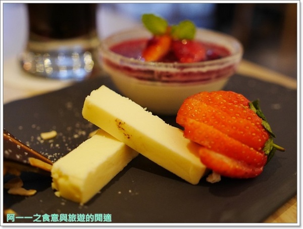 LeTAO小樽洋菓子舖(松菸店):LeTAO小樽洋菓子舖 松菸店~北海道小樽人氣甜點,現在台灣就吃得到