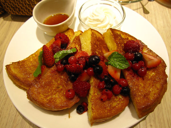 LeTAO洋果子舖 (松菸店)(KONAYUKI 粉雪 北海道 Style Cafe):【台北市】松山文創園區週邊北海道超人氣洋果子舖-LeTAO松菸店