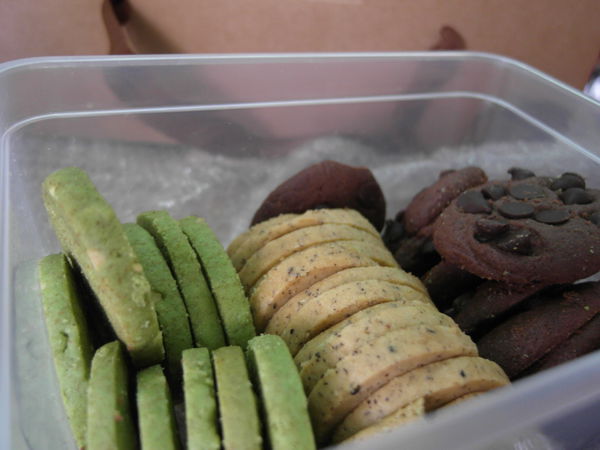 秉醇烘焙坊：口碑券23【宅配】秉醇烘焙坊。滿滿愛的手做餅乾