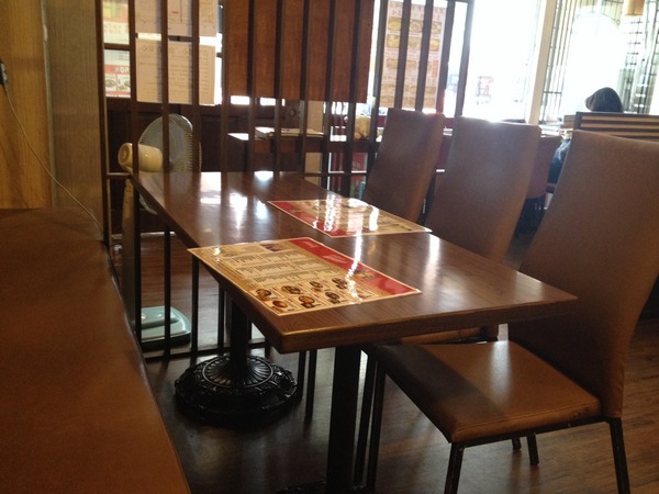 吉里吉里和食屋:<日式餐廳>吉里吉里和食屋-爆熱量炸物咖哩飯和日式定食的優雅交會