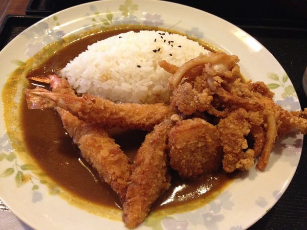 吉里吉里和食屋:<日式餐廳>吉里吉里和食屋-爆熱量炸物咖哩飯和日式定食的優雅交會