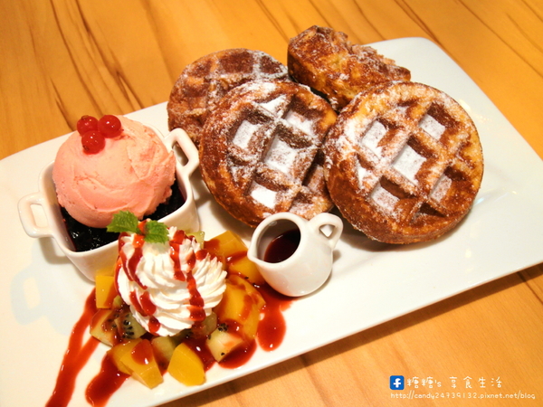 這里 Cafe & Restaurant:〖台中│美食〗這里 Cafe & Restaurant ❤ 咖啡輕食料理&親子友善餐廳,甜點超讚,還有平價又美味的商業午餐唷~~