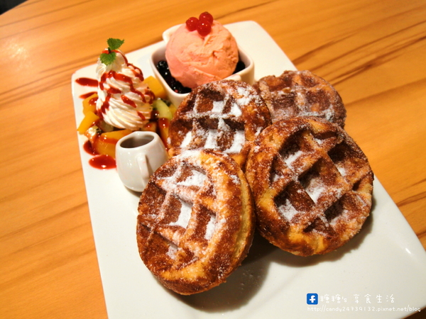 這里 Cafe & Restaurant:〖台中│美食〗這里 Cafe & Restaurant ❤ 咖啡輕食料理&親子友善餐廳,甜點超讚,還有平價又美味的商業午餐唷~~