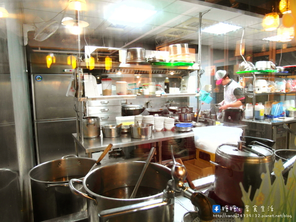 帝王食補薑母鴨:〖台中│美食〗帝王食補(進化北店) ❤ 堅持一斤鴨加四兩薑,成就完美帝王比例,冬天滋補,經典美味!!