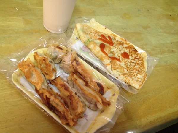 康好早點豆漿：<中式早餐>康好早點豆漿-現煎脆皮和皮薄餡多的誘惑力十足