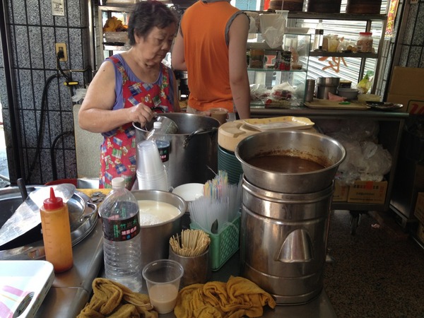 康好早點豆漿：<中式早餐>康好早點豆漿-現煎脆皮和皮薄餡多的誘惑力十足