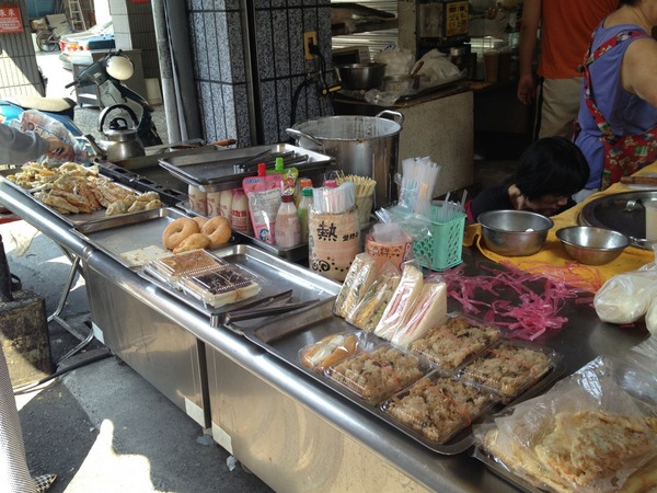 康好早點豆漿：<中式早餐>康好早點豆漿-現煎脆皮和皮薄餡多的誘惑力十足