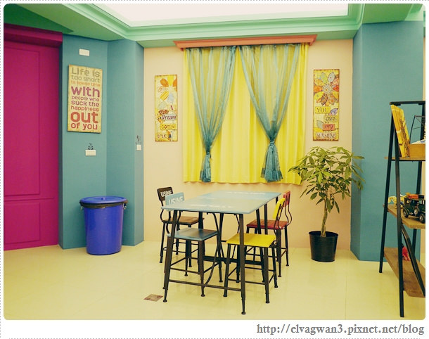 台南民宿-安平民宿-台南安平民宿推薦-浮雲遊子-安平老街-安平樹屋-T bike-台南劍獅-台南旅遊-工業風-鄉村風-卡通房台漆線-11-431-1