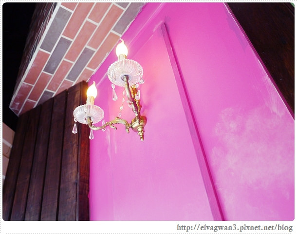 台南民宿-安平民宿-台南安平民宿推薦-浮雲遊子-安平老街-安平樹屋-T bike-台南劍獅-台南旅遊-工業風-鄉村風-卡通房台漆線-8-360-1