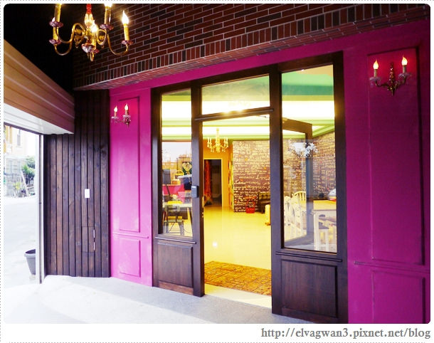 台南民宿-安平民宿-台南安平民宿推薦-浮雲遊子-安平老街-安平樹屋-T bike-台南劍獅-台南旅遊-工業風-鄉村風-卡通房台漆線-6-364-1