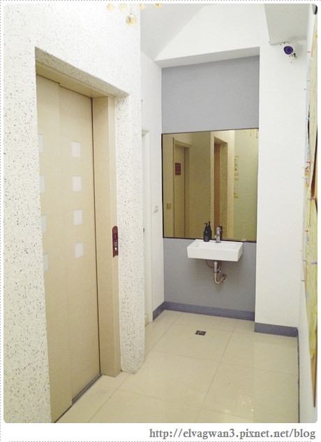 台南民宿-安平民宿-台南安平民宿推薦-浮雲遊子-安平老街-安平樹屋-T bike-台南劍獅-台南旅遊-工業風-鄉村風-卡通房台漆線-3-280-1