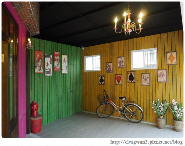 台南民宿-安平民宿-台南安平民宿推薦-浮雲遊子-安平老街-安平樹屋-T bike-台南劍獅-台南旅遊-工業風-鄉村風-卡通房台漆線-7-358-1