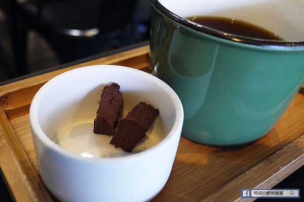 Coffee Please By Mastro:◆台北中山【Coffee Please By Mastro】多汁嫩香烤半雞超正點。台北義式餐廳。台北約會餐廳。復興北路美食。捷運南京復興美食