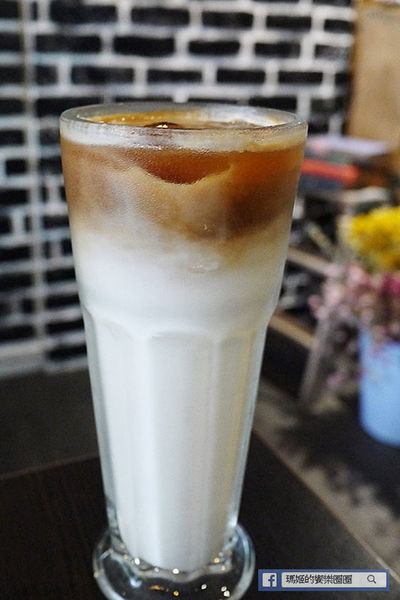 Coffee Please By Mastro:◆台北中山【Coffee Please By Mastro】多汁嫩香烤半雞超正點。台北義式餐廳。台北約會餐廳。復興北路美食。捷運南京復興美食