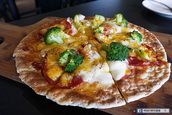 Coffee Please By Mastro:◆台北中山【Coffee Please By Mastro】多汁嫩香烤半雞超正點。台北義式餐廳。台北約會餐廳。復興北路美食。捷運南京復興美食