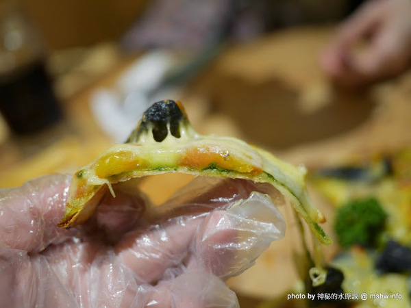 Mambo Burger慢堡(東海店):【食記】台中Mambo Burger 慢堡 (東海店)@龍井東海夜市捷運BRT東海別墅 : 口味與實力兼具, 值得慢慢品嘗的手作料理