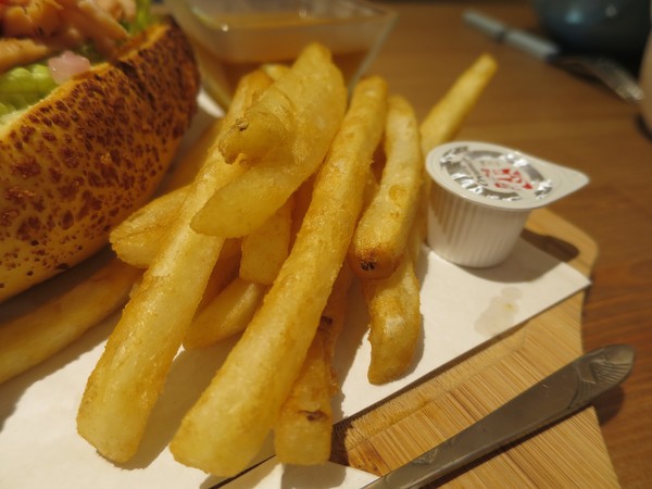 Mambo Burger慢堡(東海店)：在慢食的城堡裏輕食減壓.. Mambo Burger慢堡(東海店)