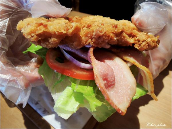 卡拉雞腿堡 (2).JPG