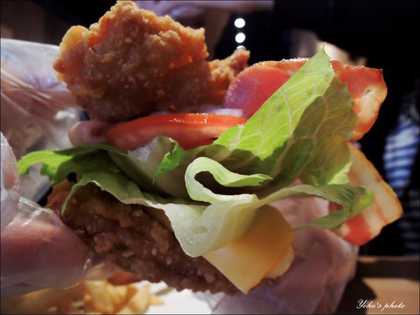 卡拉雞腿堡 (3).JPG