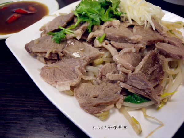 肥老吉羊肉羹：[台北市] 肥老店羊肉羹 超級好吃 羊肉羊肉  滿滿滿  太便宜啦!!!!!!!!!!