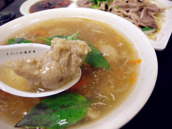 肥老吉羊肉羹：[台北市] 肥老店羊肉羹 超級好吃 羊肉羊肉  滿滿滿  太便宜啦!!!!!!!!!!