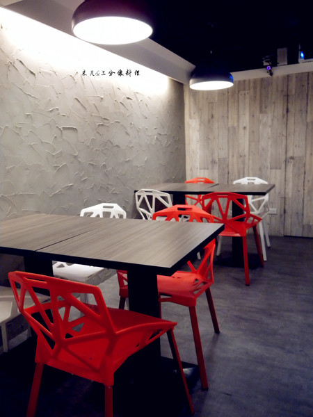 嘿堡哥美式火烤漢堡店HAH Burger：[台北] 口碑券體驗 嘿堡哥美式火烤漢堡店 HAH Burger  整個就是聊天好所在呀!