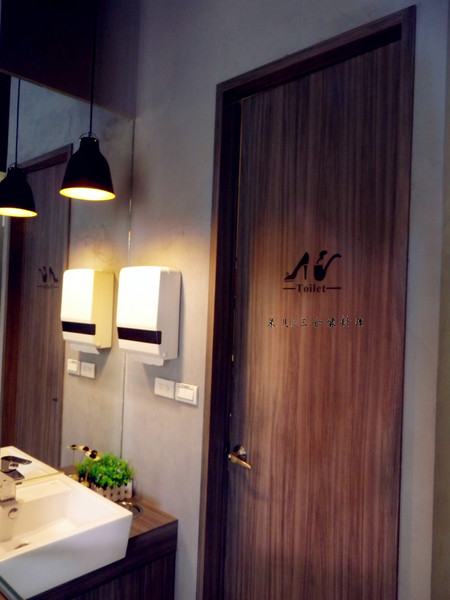 嘿堡哥美式火烤漢堡店HAH Burger：[台北] 口碑券體驗 嘿堡哥美式火烤漢堡店 HAH Burger  整個就是聊天好所在呀!