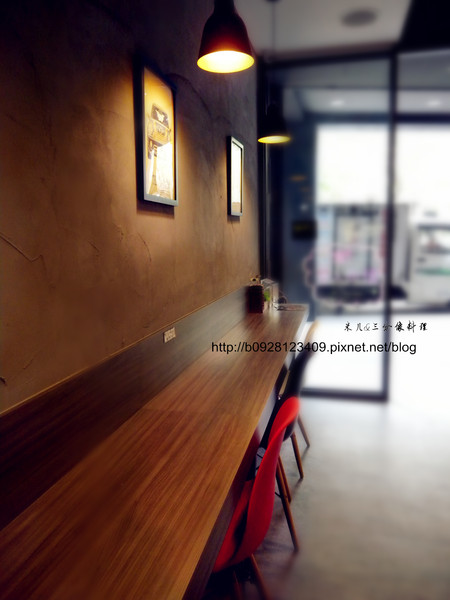 嘿堡哥美式火烤漢堡店HAH Burger：[台北] 口碑券體驗 嘿堡哥美式火烤漢堡店 HAH Burger  整個就是聊天好所在呀!