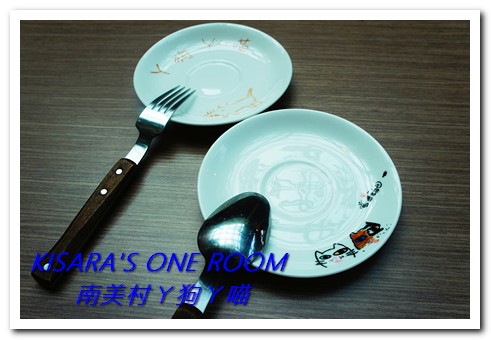 南美村ㄚ狗ㄚ喵:小動物陪同用餐的可愛中途餐廳──南美村ㄚ狗ㄚ喵《午茶篇》