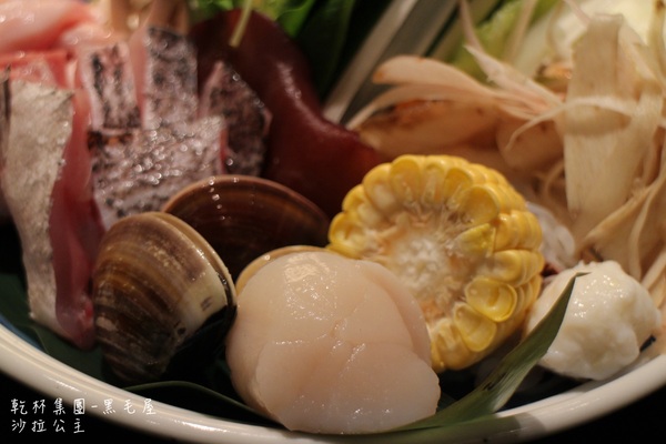 黑毛屋(南港中信店):南港‧涮涮鍋『乾杯黑毛屋 澳洲和牛鍋物專門店』南港中信店新開幕