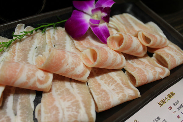 熊賀家日式涮涮鍋：[台南]天冷吃個鍋 熊賀家日式涮涮鍋