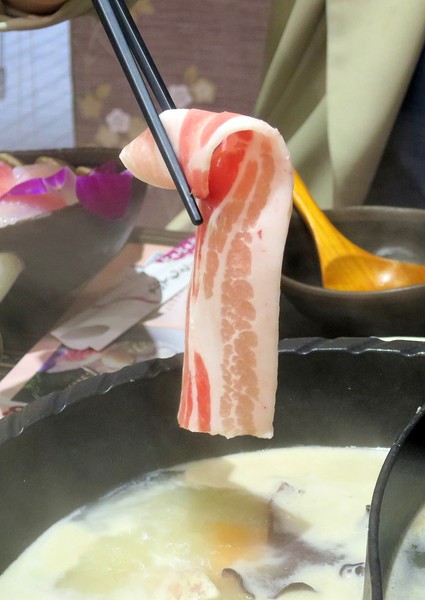 熊賀家日式涮涮鍋：領略真材實料的層次風味~ .. 熊賀家日式涮涮鍋