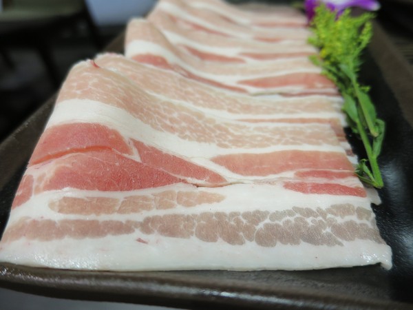 熊賀家日式涮涮鍋：領略真材實料的層次風味~ .. 熊賀家日式涮涮鍋