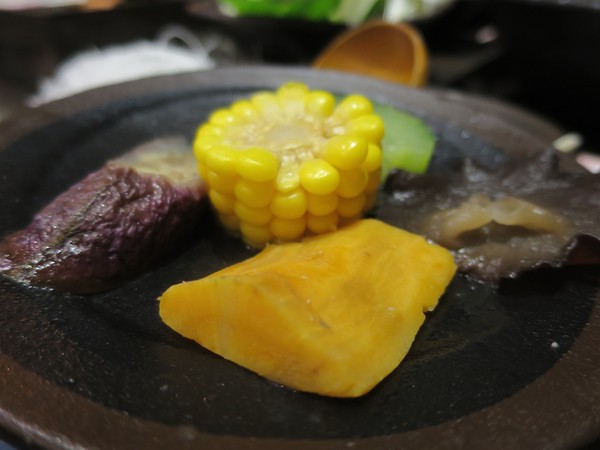 熊賀家日式涮涮鍋：領略真材實料的層次風味~ .. 熊賀家日式涮涮鍋