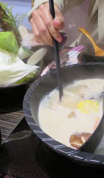 熊賀家日式涮涮鍋：領略真材實料的層次風味~ .. 熊賀家日式涮涮鍋