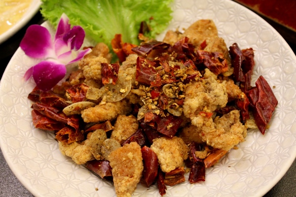 御品饗：[台南]家族朋友聚會 道地好味道 粵式煲鍋+港式煲仔飯 御品饗