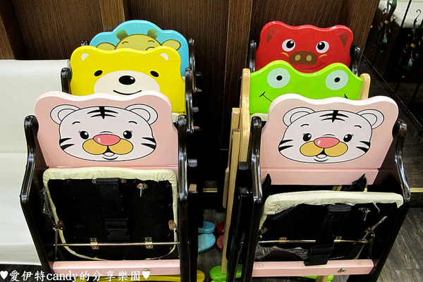 御品饗：『台南中西區_御品饗煲鍋』激推的胡椒豬肚雞煲湯！配上限量野生沙公，暖暖好舒服~