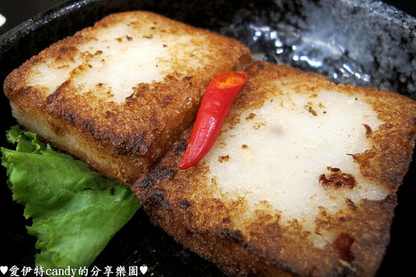 御品饗：『台南中西區_御品饗煲鍋』激推的胡椒豬肚雞煲湯！配上限量野生沙公，暖暖好舒服~