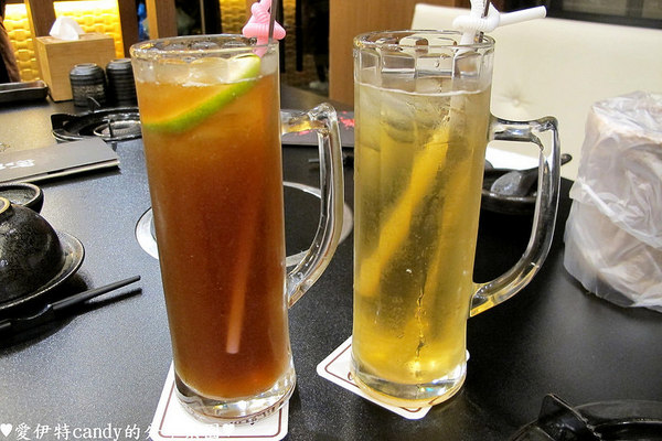 御品饗：『台南中西區_御品饗煲鍋』激推的胡椒豬肚雞煲湯！配上限量野生沙公，暖暖好舒服~