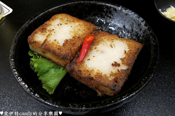 御品饗：『台南中西區_御品饗煲鍋』激推的胡椒豬肚雞煲湯！配上限量野生沙公，暖暖好舒服~