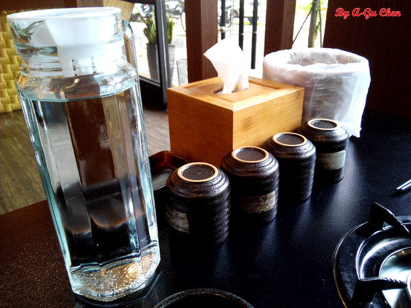 御品饗：【臺南Ω中西區】御品饗煲鍋。對品質、用料、口味都有所堅持的宮廷級食補料理